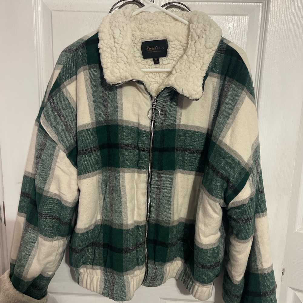 Sweet Rain Plaid Jacket with Green and Cream
